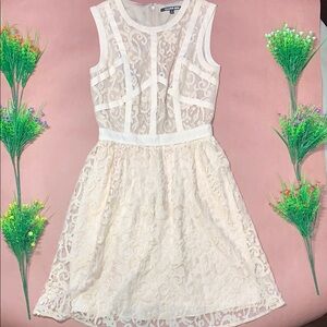 Gianni Bini Cream Lace Dress